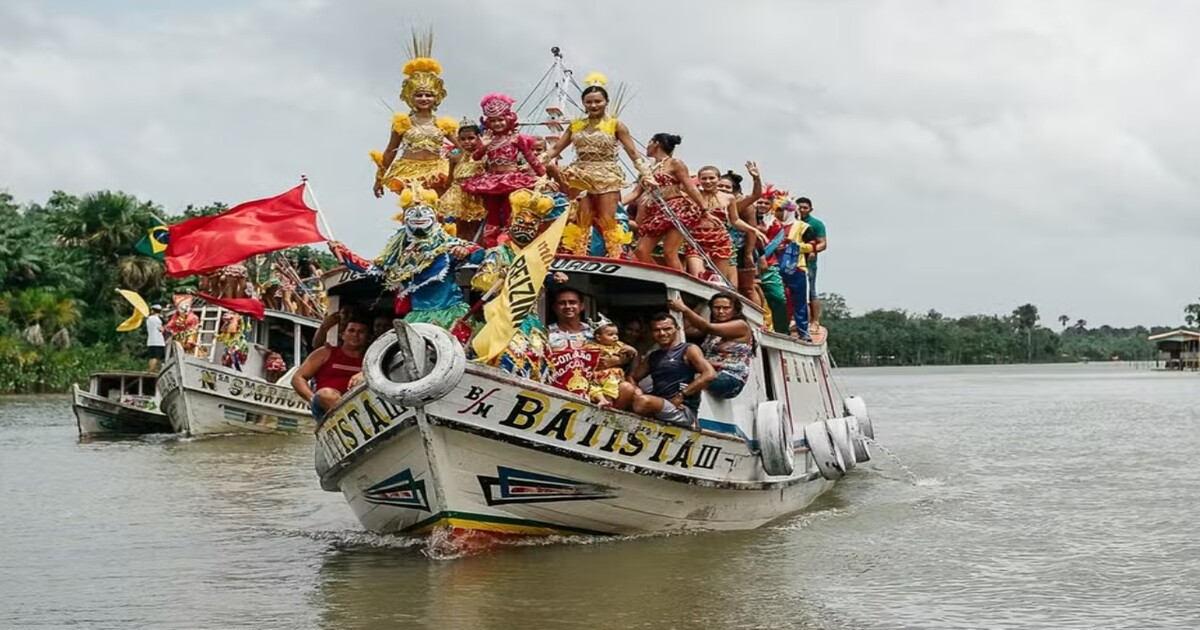 Carnaval das Águas: A Celebração Cultural da Amazônia